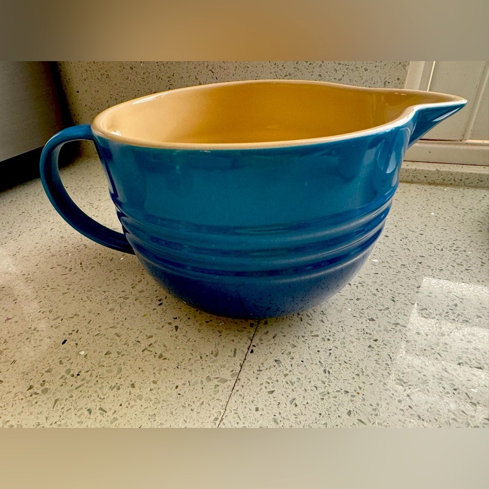 Le Creuset 2L Batter Mixing bowl Marseille